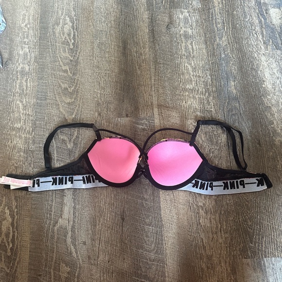 Lace pink Victoria’s Secret date push-up bra - Picture 3 of 4